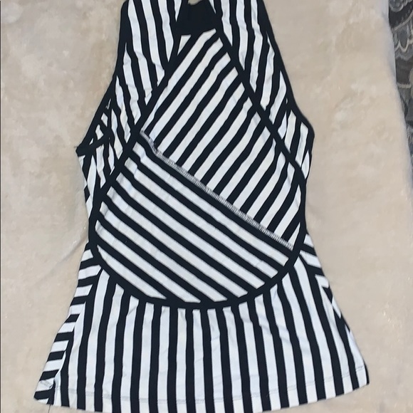 COPY - Women’s CASHE’ striped blouse! - Picture 2 of 6